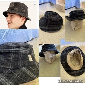 mens/uni M Like New Bucket Jacquard hat. Black/grey.Cotton wool nylon. Unisex.